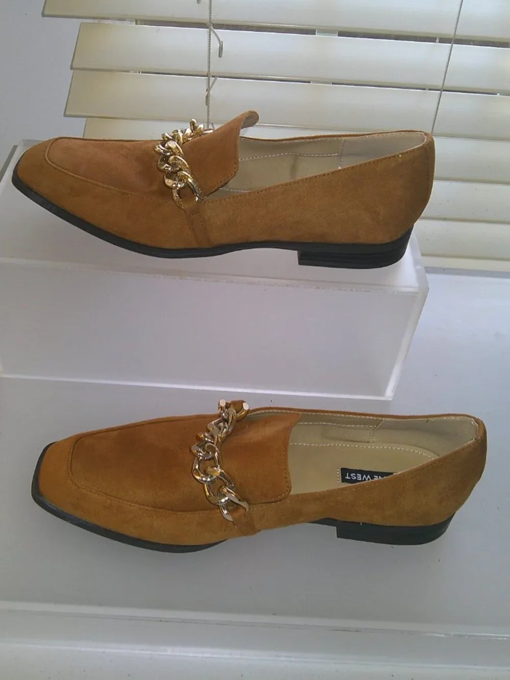 Nine West Oriah 2 Loafers 9M Cognac Suede Gold Chain Square Toe Chic